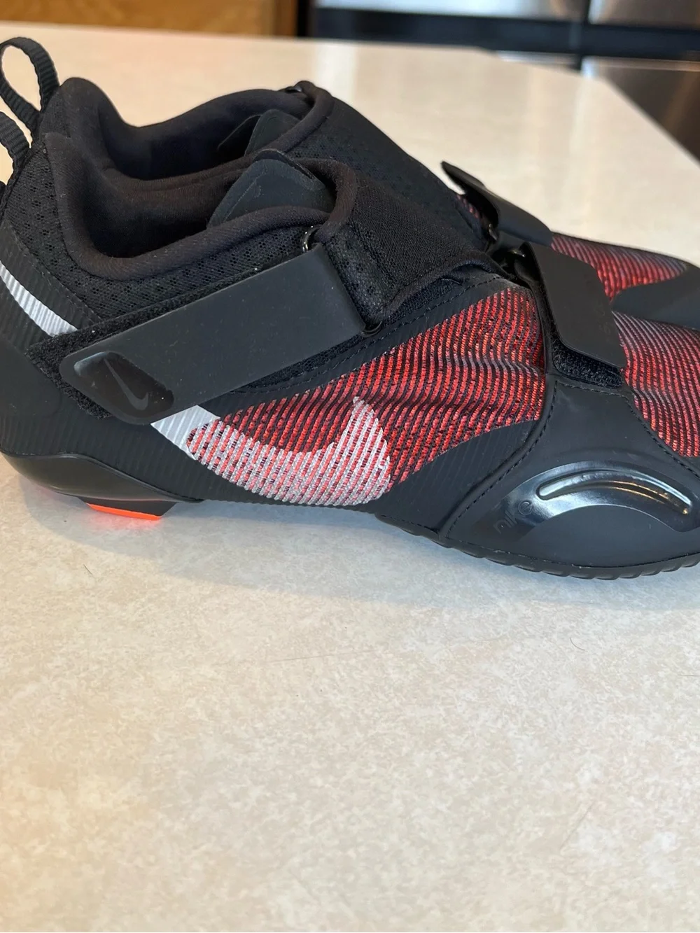 Nike SuperRep Cycle Indoor Cycling Shoes Womens Size 9 Black Red Silver.